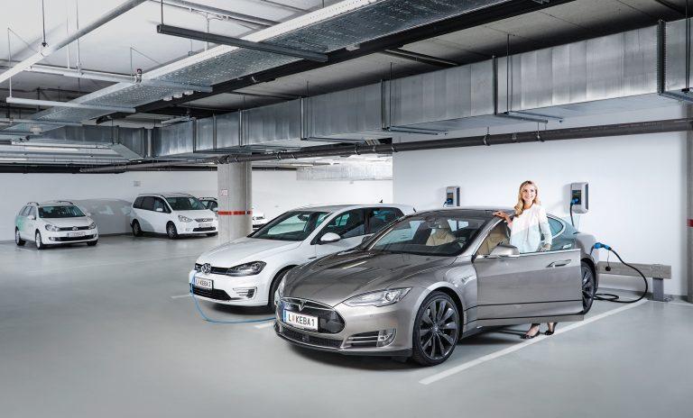 borne de recharge pour voiture électrique